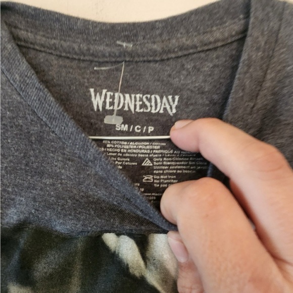 Wednesday Adams Black Graphic Short Sleeve T-Shirt Women's Size small - Picture 3 of 3